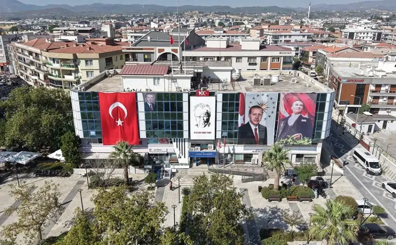 Menderes’te Yabani Otla Mücadele Sürüyor