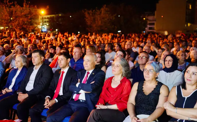 Seferihisar, Kurtuluşunun 104. Yılına Coşkulu Bir Şölenle Merhaba Dedi!
