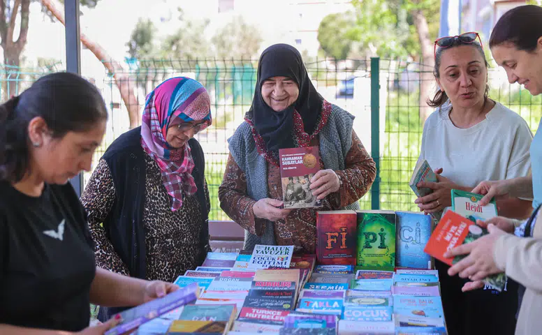 Buca'da Kitap Değişim Günleri Köylere Taşınıyor