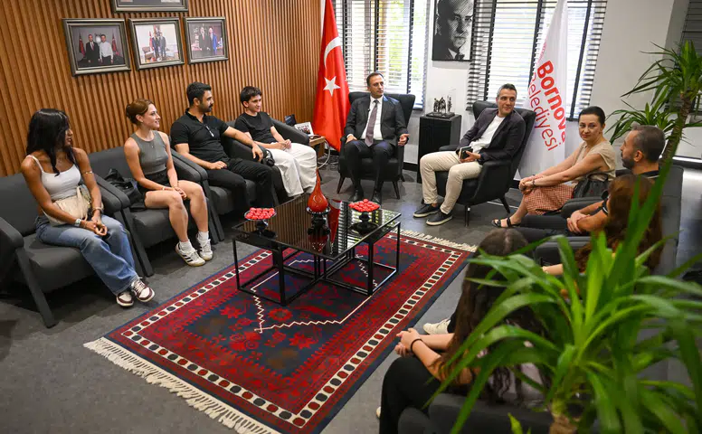 Bornova'da Yenilikçi Sanatçı Kuşağı Yetişiyor