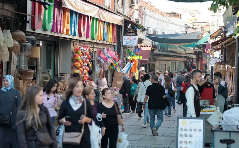 Kemeraltı Festivali esnafın yüzünü güldürdü