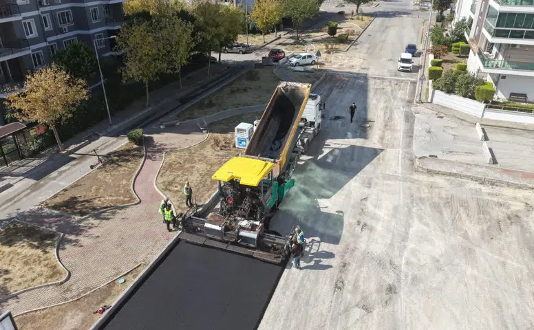 İzmir Büyükşehir BelediyesiAtaşehir ve Harmandalı’da yollar yenileniyor