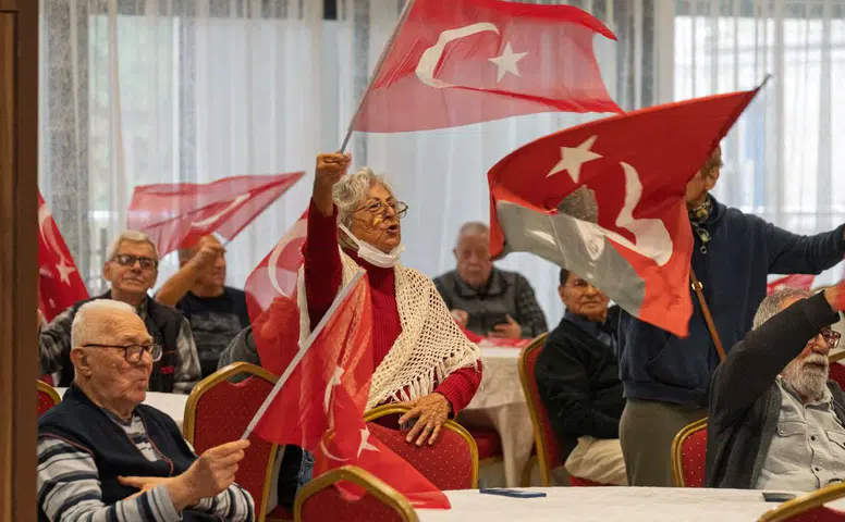Huzurevinde coşkulu 29 Ekim balosu
