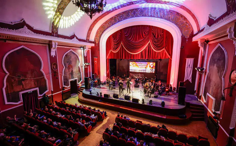 İzmir’de Cumhuriyet Bayramı coşkusu Smyrna Ensemble konseriyle başladı