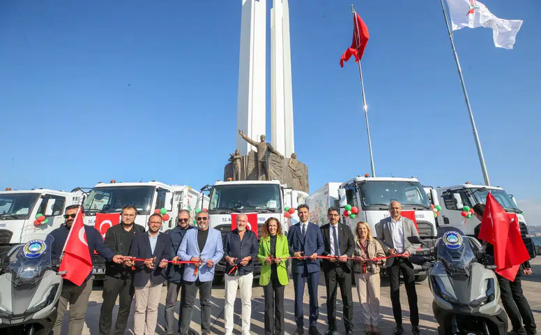 17 yeni çöp kamyonu “Tertemiz Karşıyaka” için yola çıktı!
