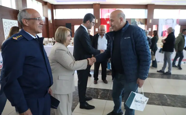 Menderes'te Muhtarlar Günü Kutlandı