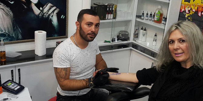 10 Kasım&#039;da ücretsiz Atatürk imzası dövmesi yapacak