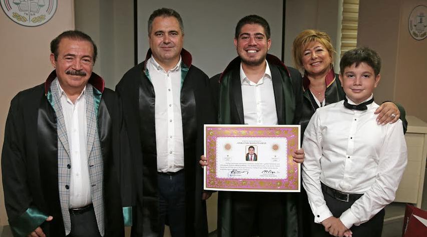 10 yaşında dava kazanmıştı, şimdi avukat oldu