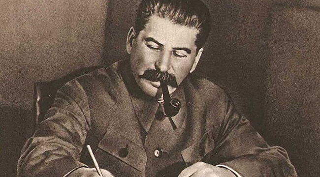 Aydınlık Yazarından 'Stalin' Gafı