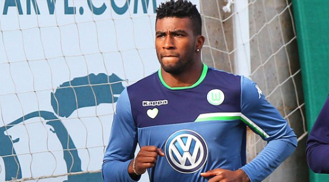 Beşiktaş, Wolfsburg&#039;un Perulu Stoperi Carlos Ascues İçin Teklif Yaptı