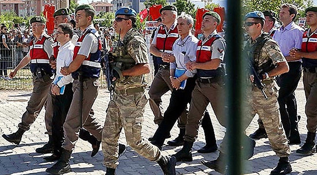 FETÖ'cülerin 'Tek Tip' Kıyafeti Belli Oldu!