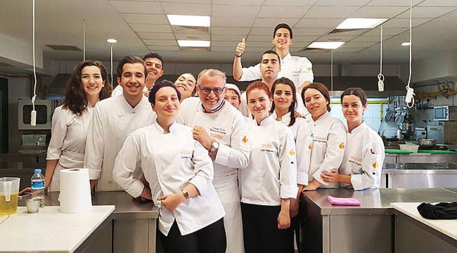 İzmir Ekonomili Genç Şefler Fransa’da