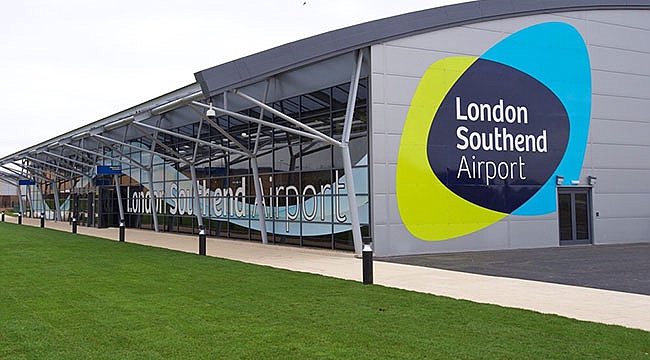 Londra'da Southend Havaalanı Yakınında Patlama