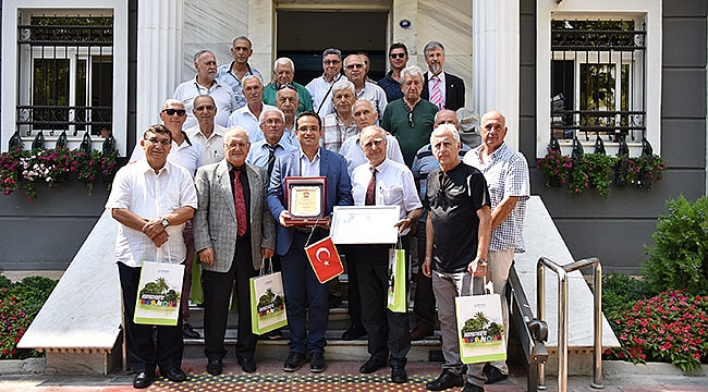 Olgun Atila'ya Spora Hizmet Ödülü