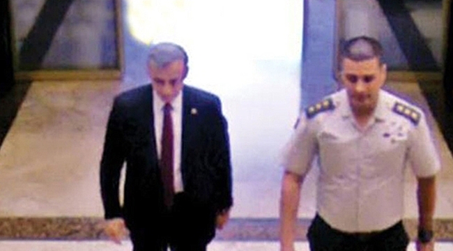 Şok İddia: FETÖ'nün Darbe Yapacağını 15 Temmuz'dan Birkaç Ay Önce AKP Milletvekiline İlettik