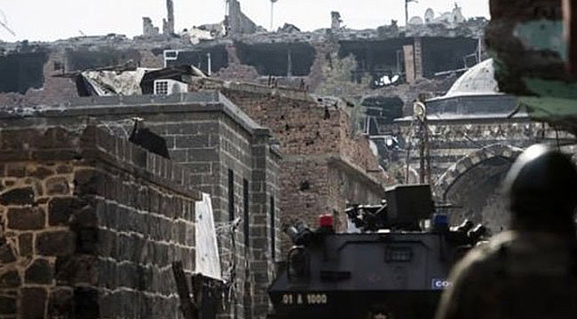 Sur'da 1 Yıl 8 Aydır Sokağa Çıkmak Yasak