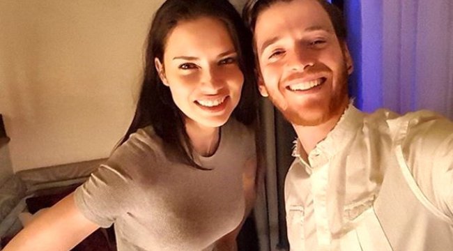 Adriana Lima, Metin Hara Paylaşımıyla Dalga Geçen Takipçisine Cevabı Yapıştırdı