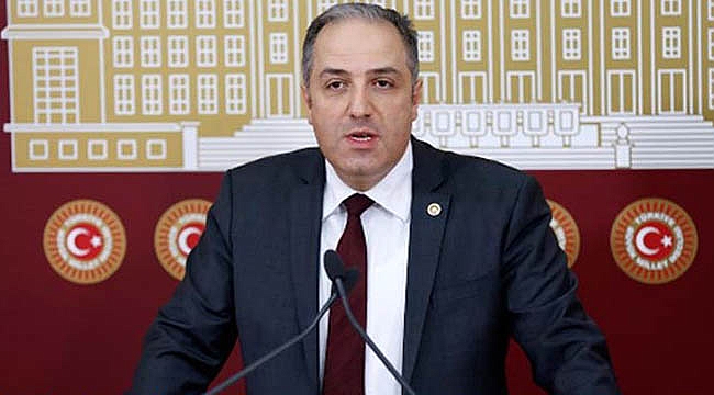 AKP'li Vekil: Cenaze Karşısında Huşu Gerekir