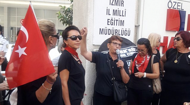 Cumhuriyet Kadınları: Bu Milletin Kalbinden, Beyninden Kimse Atatürk’ü Silemez