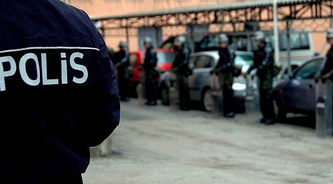 İzmir'de HDP'lilere Gözaltı