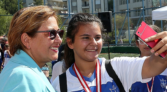 Yaz Tatiline Madalyalı Veda