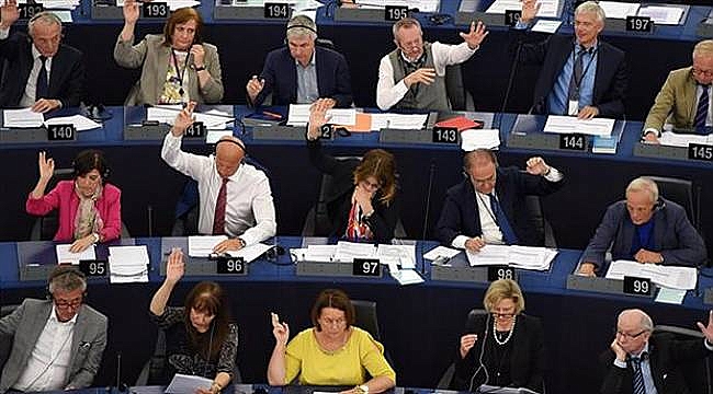 AB'den Türkiye'ye Yapılan Yardımlardan 80 Milyon Avro Kesinti