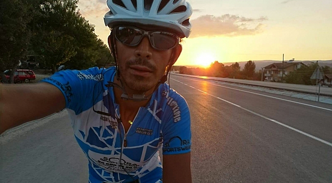 BİSİKLETLE “80 GÜNDE DEVR-İ TÜRKİYE” İZMİR’DE TAMAMLANIYOR