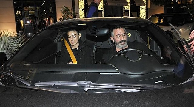 Cem Yılmaz&#039;ın Sevgilisi Özge Sabuncu Hamile mi?