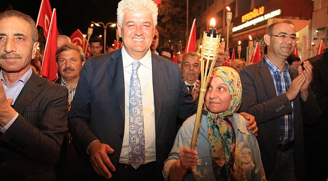 Çeşme, Cumhuriyetimizin 94. Yılını Coşkuyla Kutlamaya Hazırlanıyor