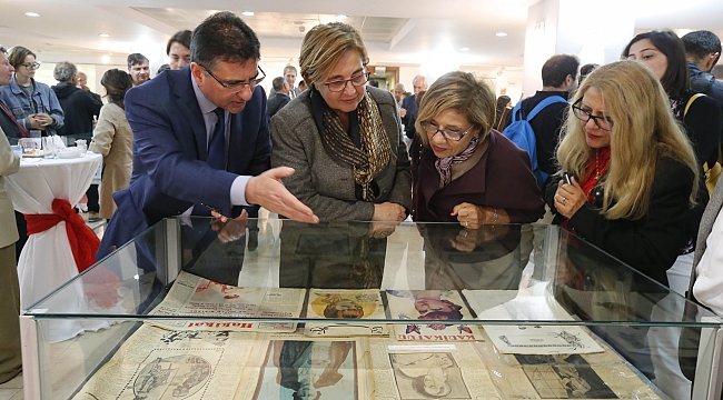 Cumhuriyet Ve Türk Kadını Bu Sergide