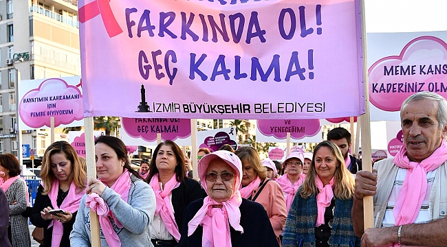 İzmir&#039;de &quot;Pembe Farkındalık&quot;