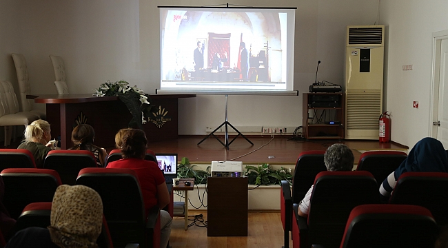 Karabağlarlı kadınlara film okuma atölyesi