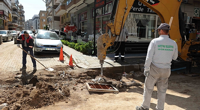 Karşıyaka adım adım yenileniyor