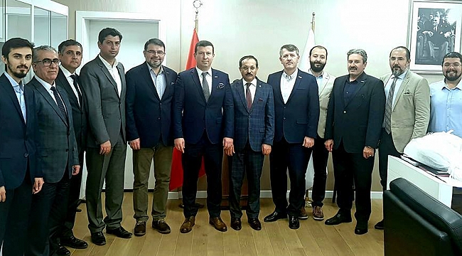 MÜSİAD İzmir Heyeti Dokuz Eylül Üniversitesi Rektörü Prof. Dr. Erdal Çelik’i Ziyaret Etti