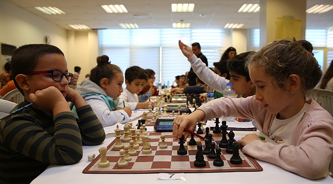 Satranç Tutkunları  Yarıştı