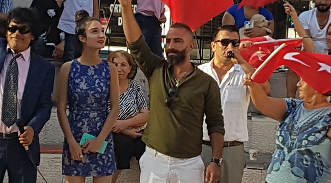 Turgay, bu kez siyaset sahnesine adım atıyor