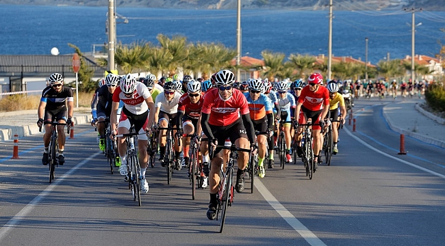 Çeşme'de Bisiklet Tutkunları Yarıştı