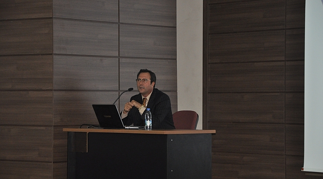 "Dünya Lideri Atatürk"