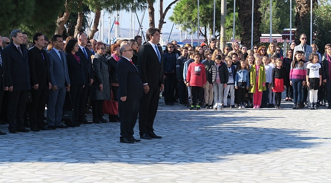 Foça' da Öğretmenler Günü Bir Başka Güzel