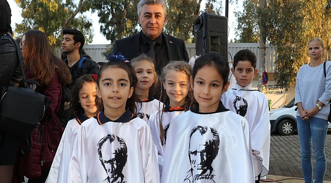 Güzelbahçeliler, Atasını Andı