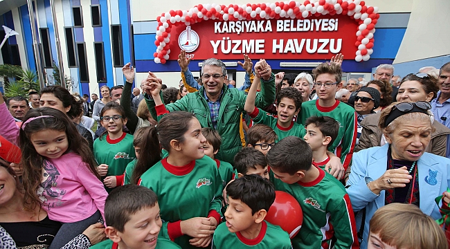 Karşıyaka’nın İlk Kapalı Yüzme Havuzu Açıldı
