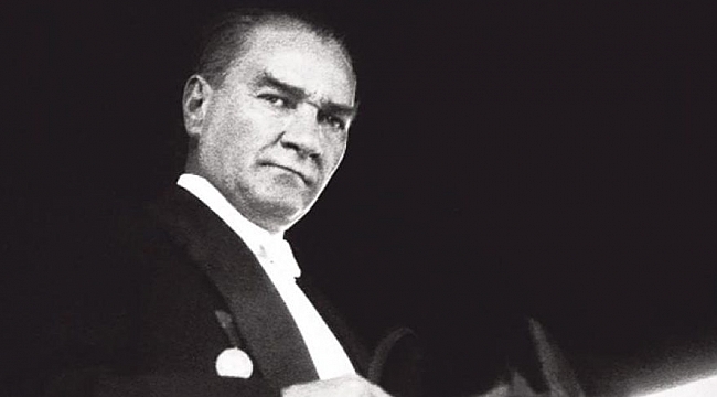 Mustafa Kemal Atatürk Anılıyor