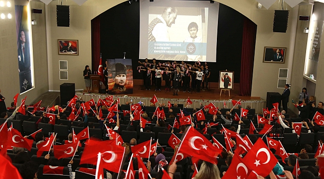 Öğrencilerin Atatürk Sevgisi