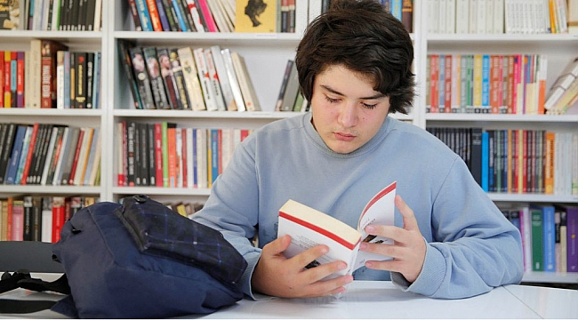 Parklar Kitap Kokuyor