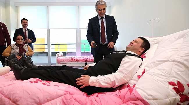 Karşıyaka' da Engeller Aşılıyor