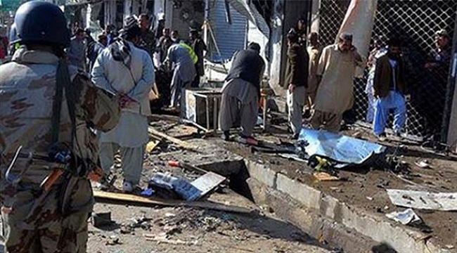 Üniversite' ye Kanlı Baskın