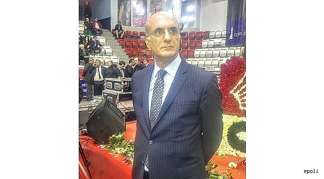 "Partimizin üyesi değildir"