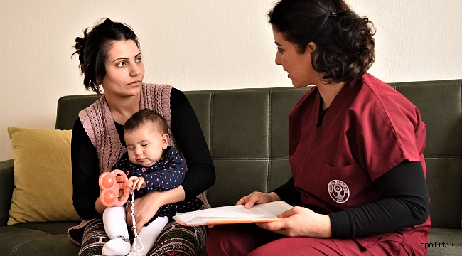 Anne ve Bebekleri Kontrol Altında
