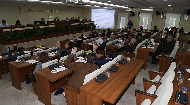 Belediye Meclis Üyeleri, oturum ücretini Mehmetçik Vakfı&#039;na Bağışladı