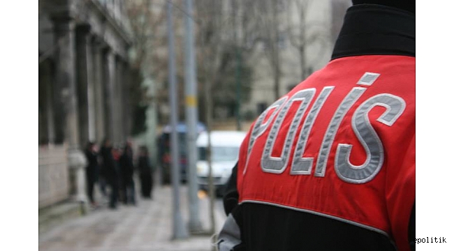 İzmir &#039;de Çok Sayıda Gözaltılar Var